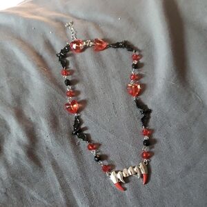 Hot Topic Beaded Vampire Fang Choker Necklace